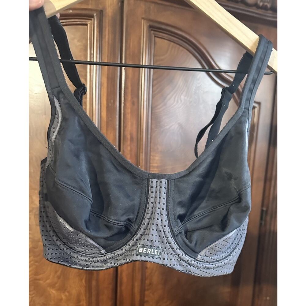 Berlei Sports Bra 36DDD Black Gray Polka Dot Underwired Adjustable Strap